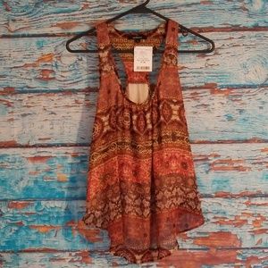 🏷 NWT Sleeveless Top